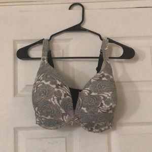 Lane Bryant (Cacique) Black Patterned White Bra